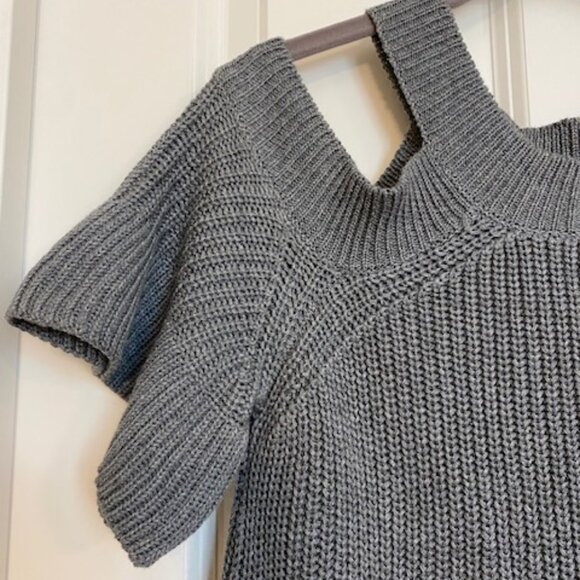dRA Los Angeles Cold Shoulde r Short Sleeve Sweater Gray Size S - Picture 5 of 11